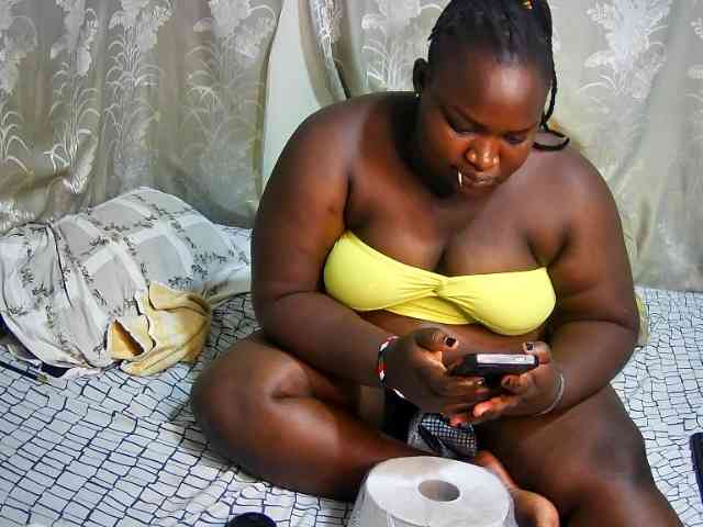 chubby-cherry webcam