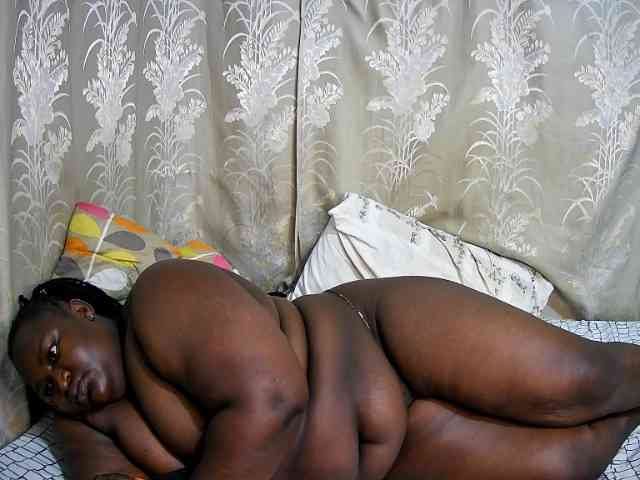 chubby-cherry webcam