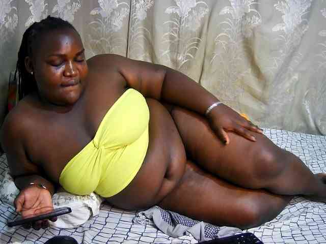 chubby-cherry webcam