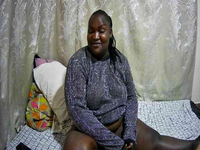 chubby-cherry webcam