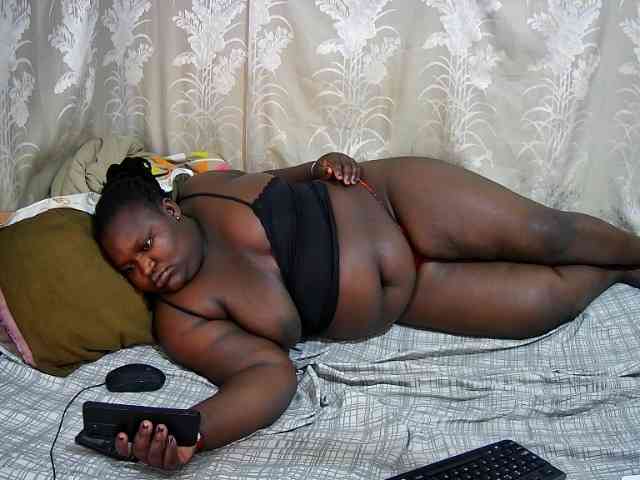 chubby-cherry webcam