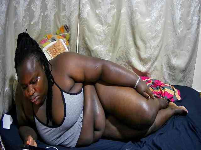 chubby-cherry webcam