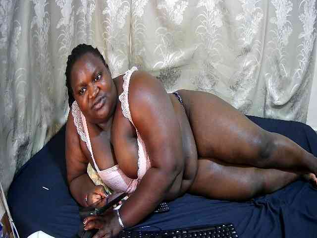 chubby-cherry webcam