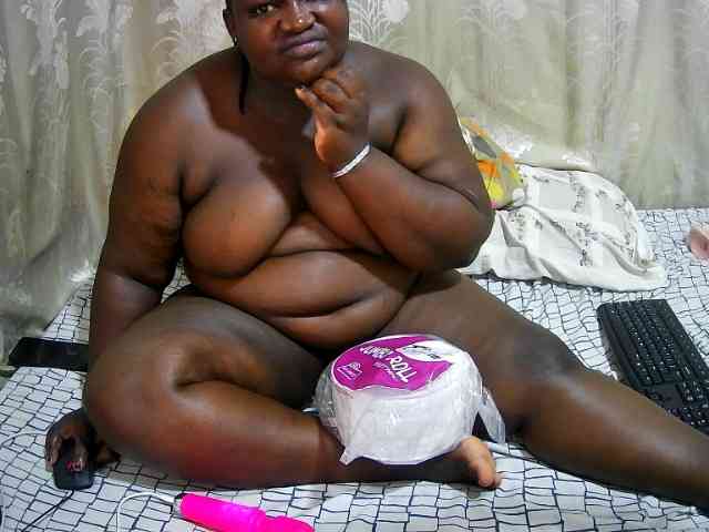 chubby-cherry webcam