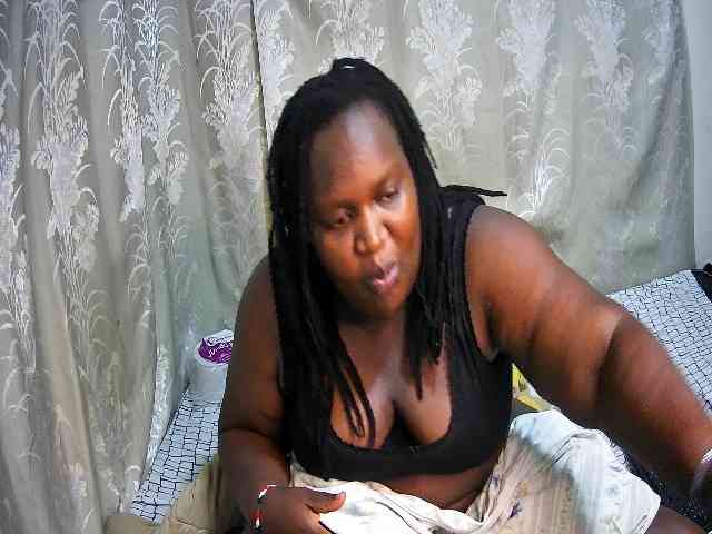 chubby-cherry webcam