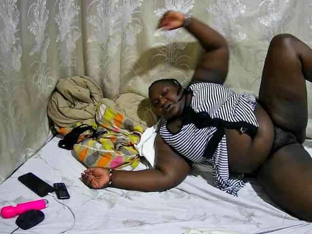 chubby-cherry webcam