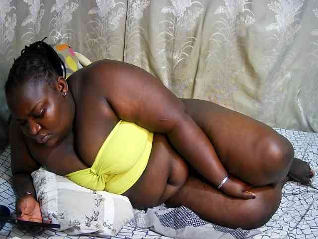 chubby-cherry webcam