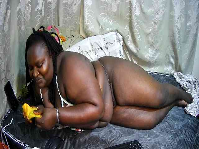 chubby-cherry webcam