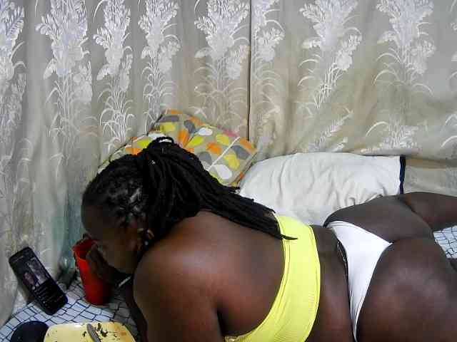 chubby-cherry webcam