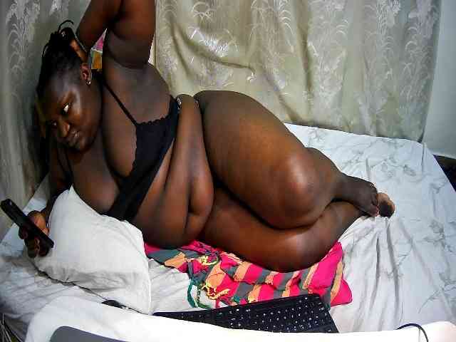 chubby-cherry webcam