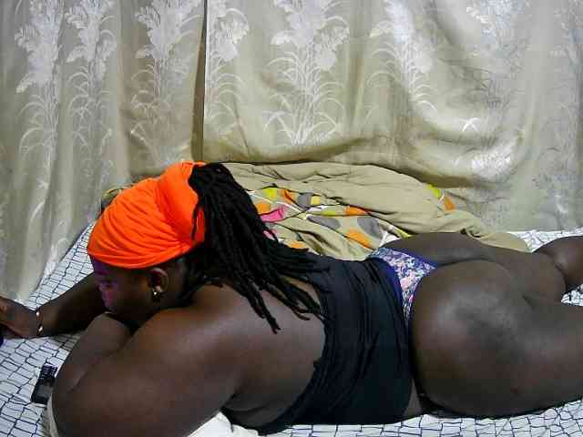 chubby-cherry webcam