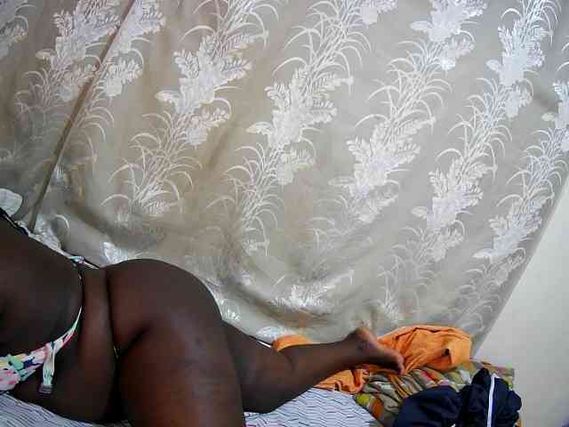 chubby-cherry webcam