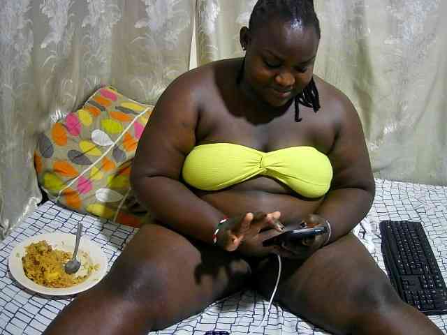 chubby-cherry webcam