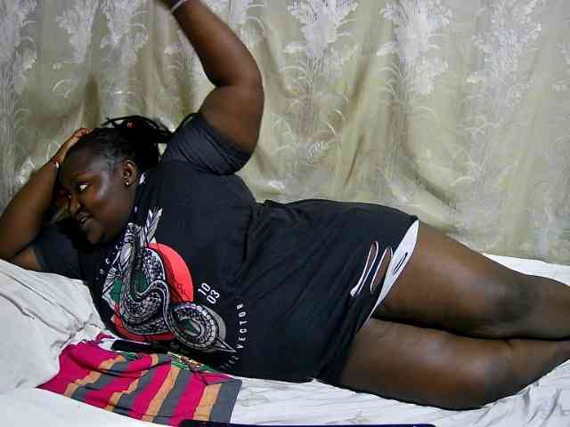 chubby-cherry webcam