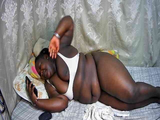 chubby-cherry webcam