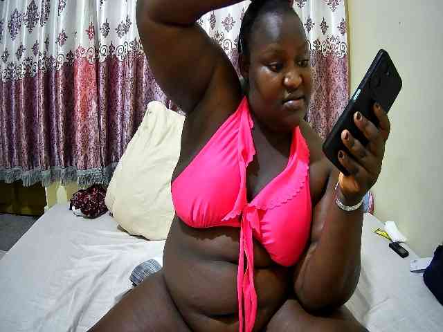 chubby-cherry webcam