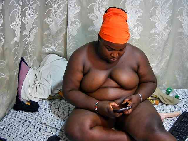 chubby-cherry webcam