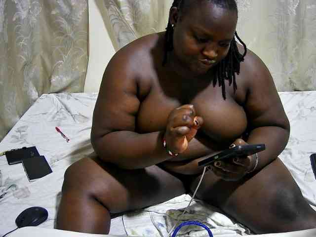 chubby-cherry webcam