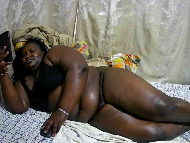 chubby-cherry webcam