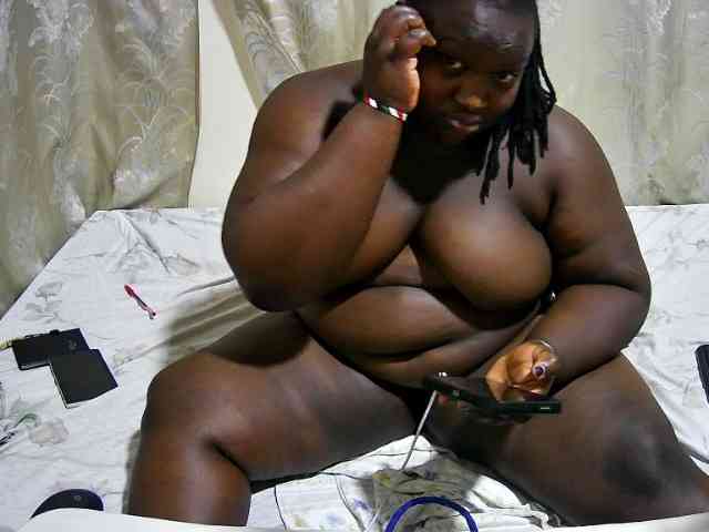 chubby-cherry webcam