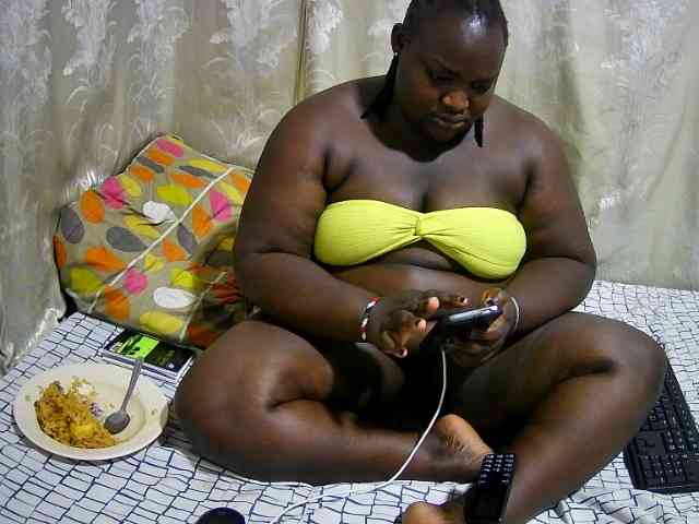 chubby-cherry webcam