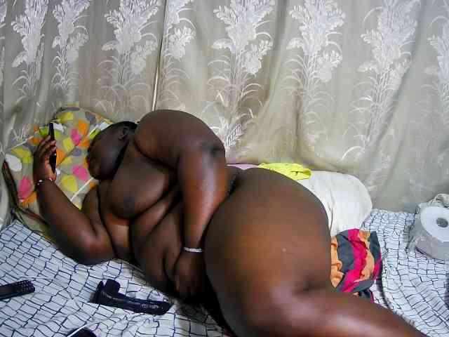 chubby-cherry webcam