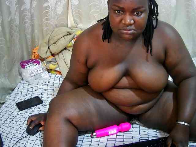 chubby-cherry webcam