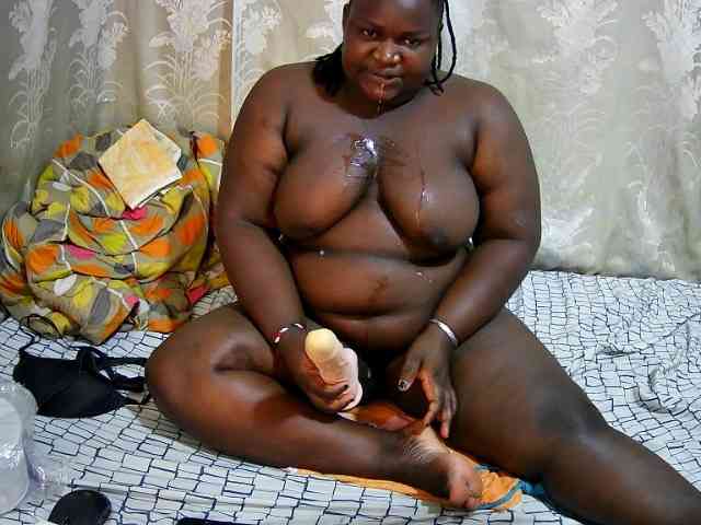 chubby-cherry webcam