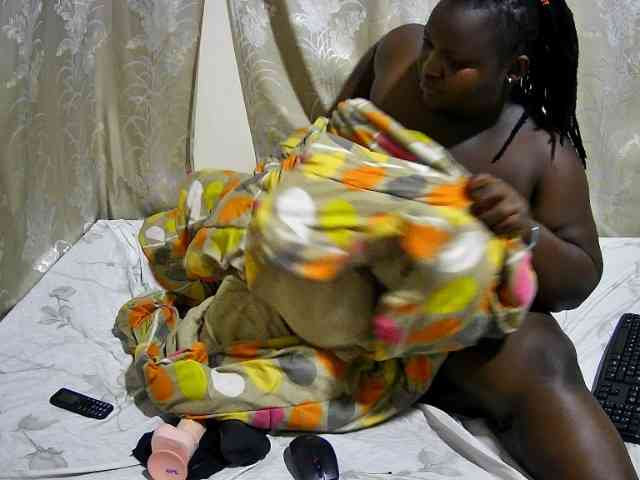 chubby-cherry webcam