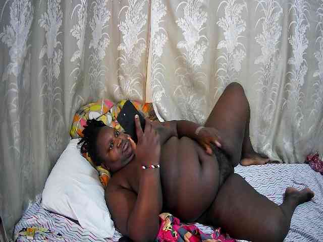 chubby-cherry webcam