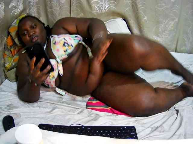 chubby-cherry webcam