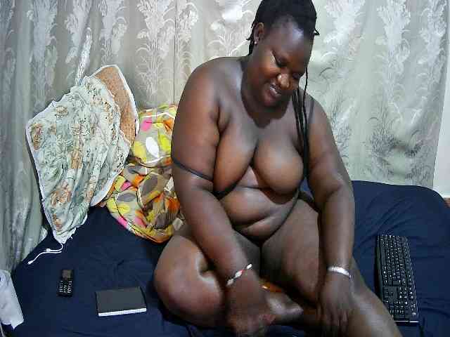 chubby-cherry webcam