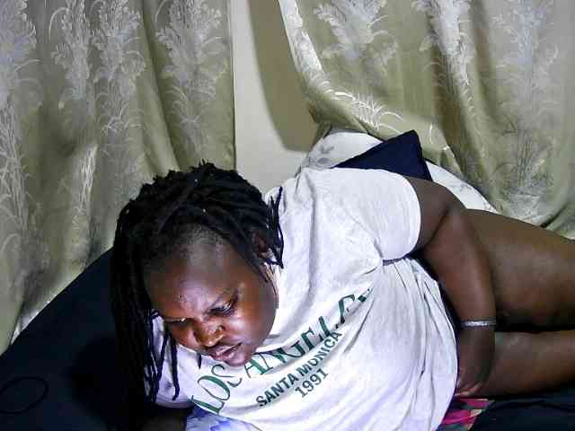 chubby-cherry webcam