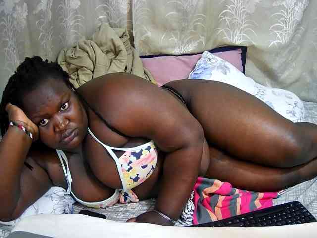 chubby-cherry webcam