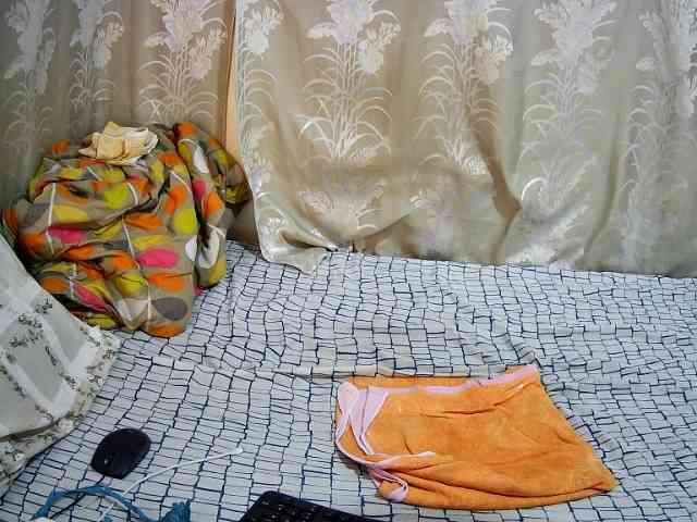 chubby-cherry webcam