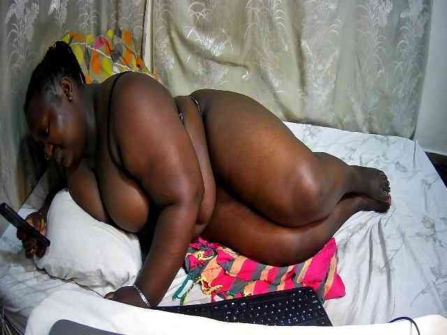 chubby-cherry webcam