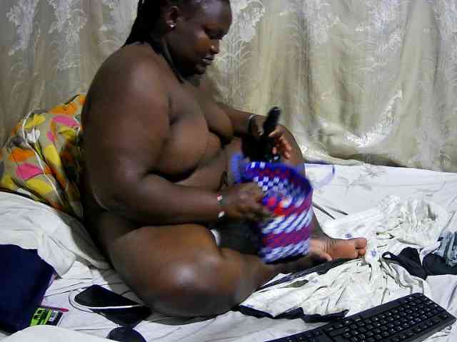 chubby-cherry webcam