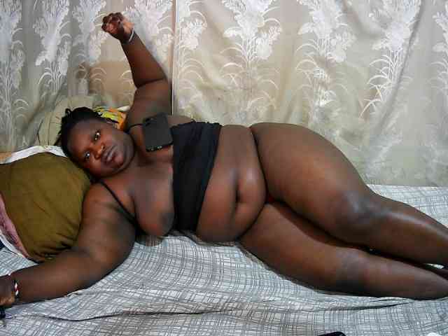 chubby-cherry webcam