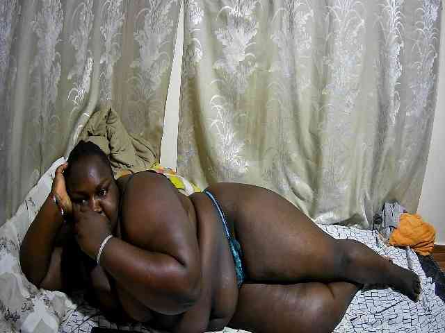 chubby-cherry webcam