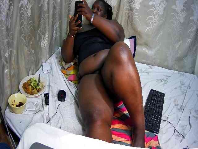 chubby-cherry webcam