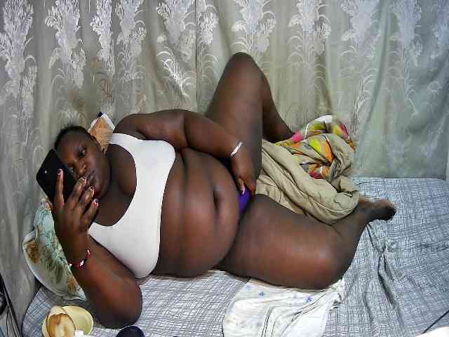 chubby-cherry webcam