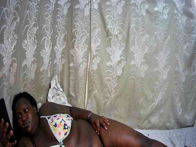 chubby-cherry webcam