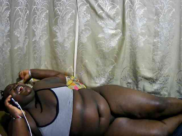 chubby-cherry webcam