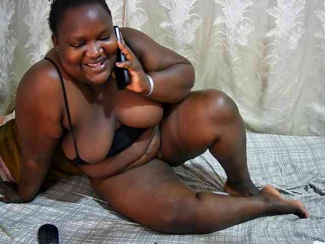 chubby-cherry webcam