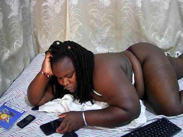 chubby-cherry webcam