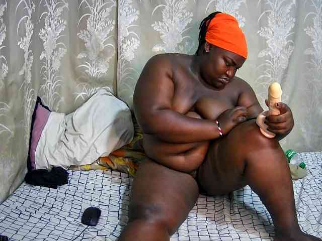 chubby-cherry webcam