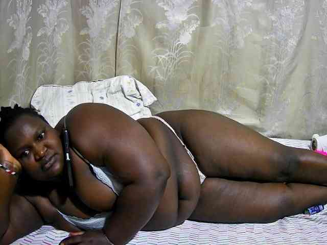 chubby-cherry webcam