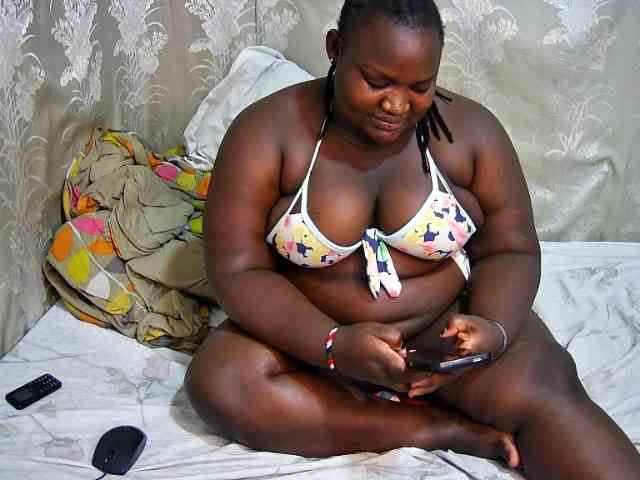 chubby-cherry webcam