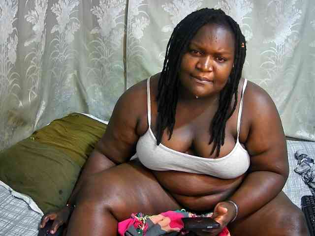 chubby-cherry webcam