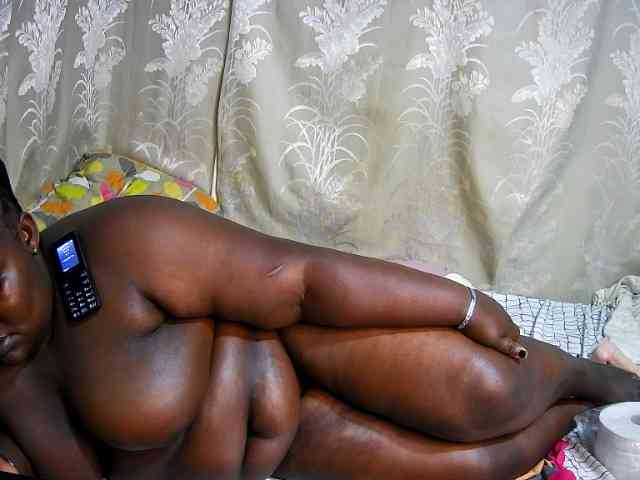 chubby-cherry webcam